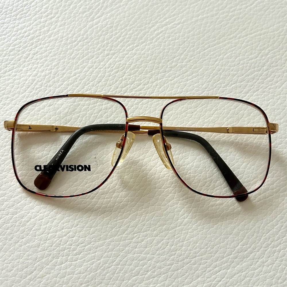 New. Gold Aviator Glasses